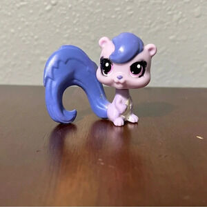 Littlest Pet Shop Purple Lavender  LPS Squirrel Black Drop Eyes